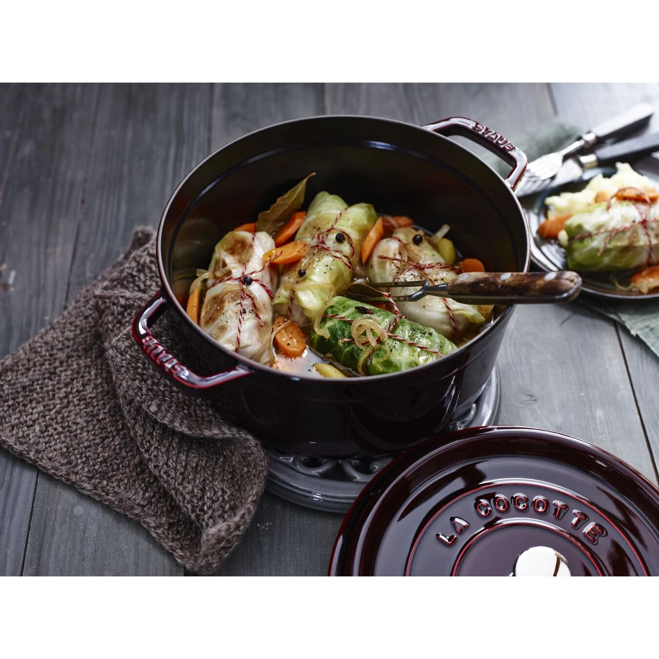 Staub Gietijzeren Braadpan 24 Cm / 3,8 L, Rond, Grenadine Rood - Afbeelding 5